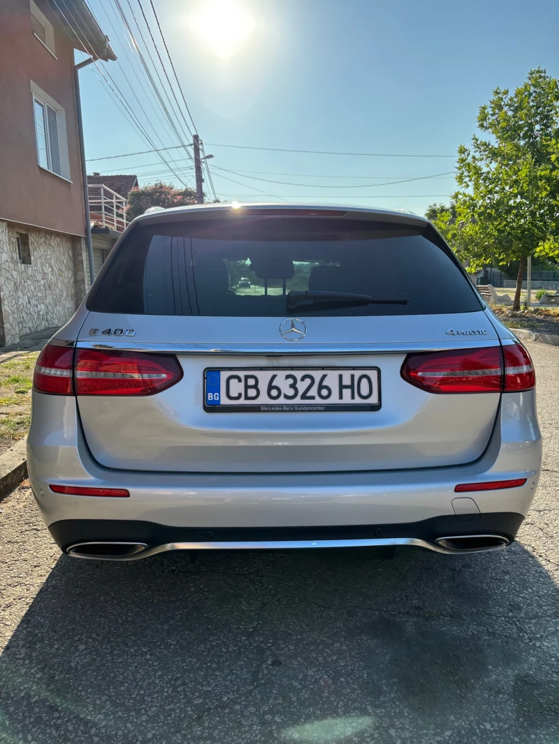 Mercedes-Benz E 400 4 MATIC, снимка 5 - Автомобили и джипове - 52796684