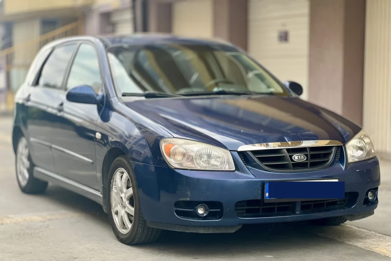 Kia Cerato 1.5 CRDi, снимка 3 - Автомобили и джипове - 52326981