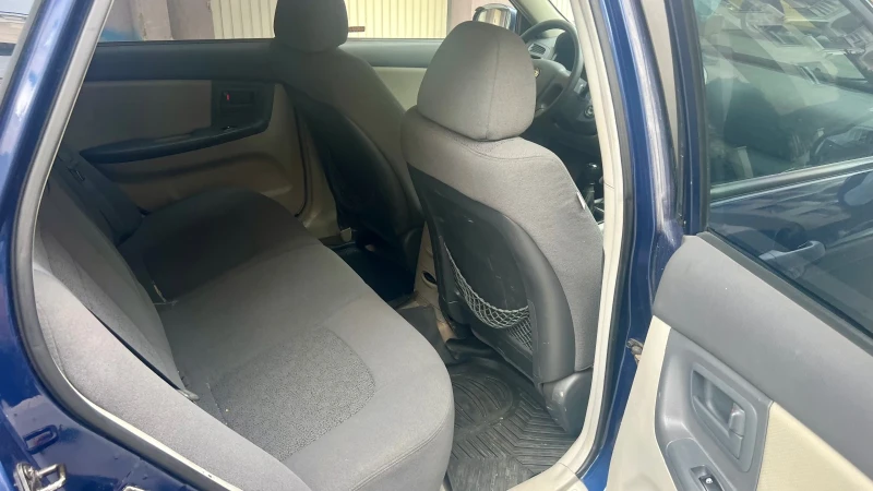 Kia Cerato 1.5 CRDi, снимка 11 - Автомобили и джипове - 52326981