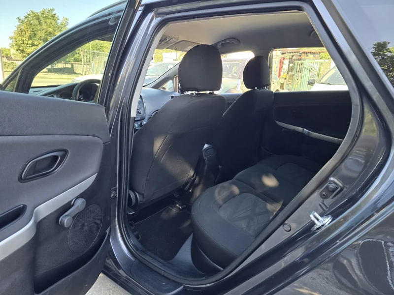 Kia Ceed 1.4crdi 90к.с Топ състояние , снимка 11 - Автомобили и джипове - 51792911