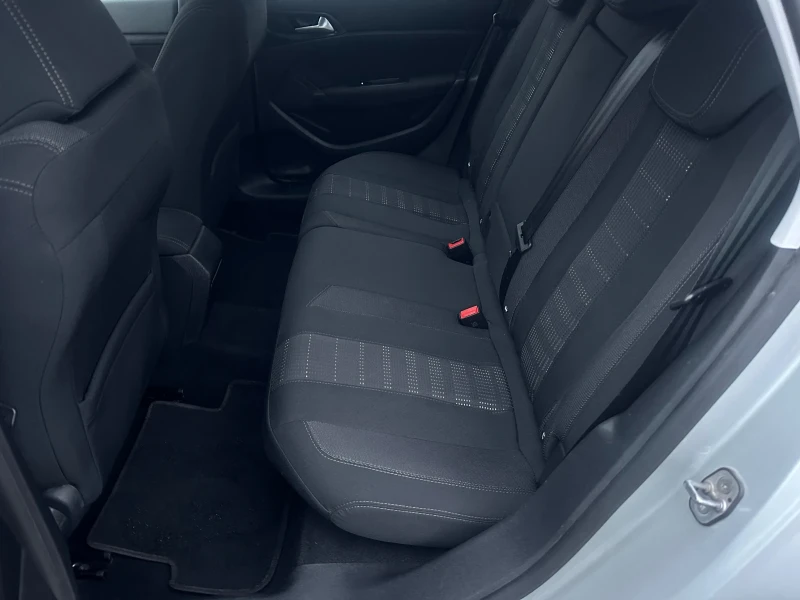 Peugeot 308 2.0 HDI NAVI, снимка 12 - Автомобили и джипове - 52475534