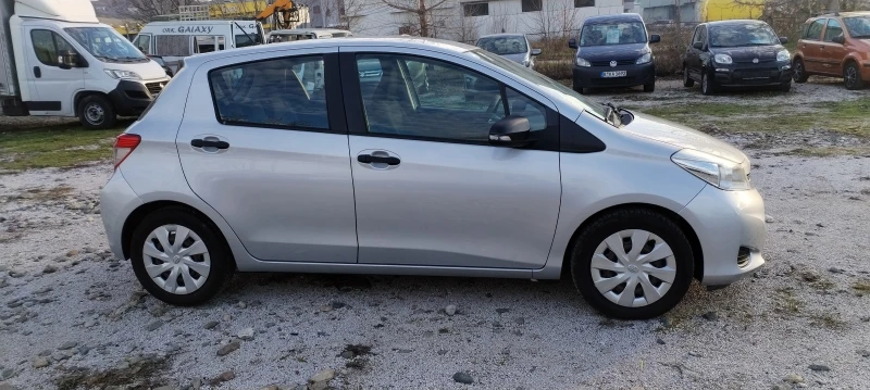 Toyota Yaris 1.4 D4D 6 speed, снимка 15 - Автомобили и джипове - 52836772