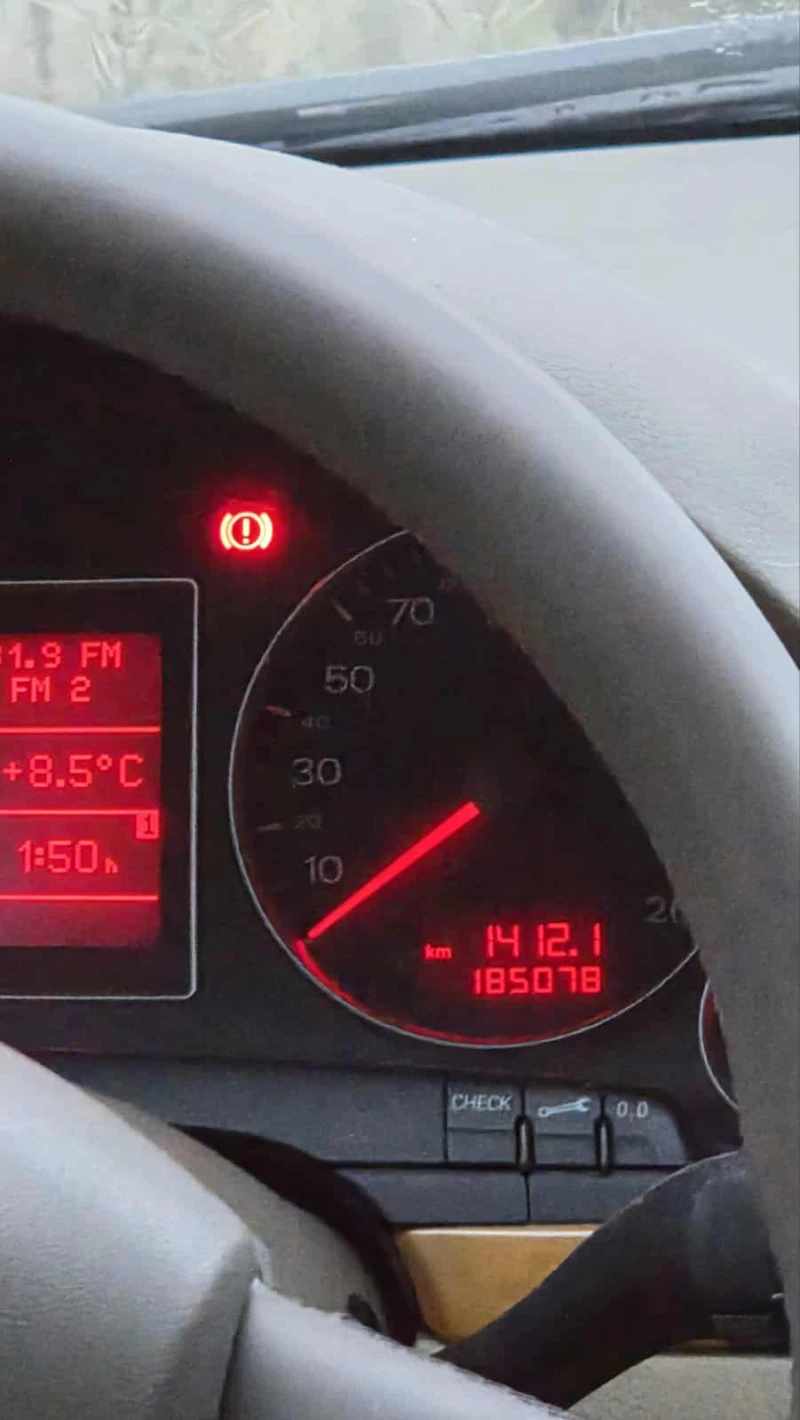 Audi A4, снимка 7 - Автомобили и джипове - 52898651