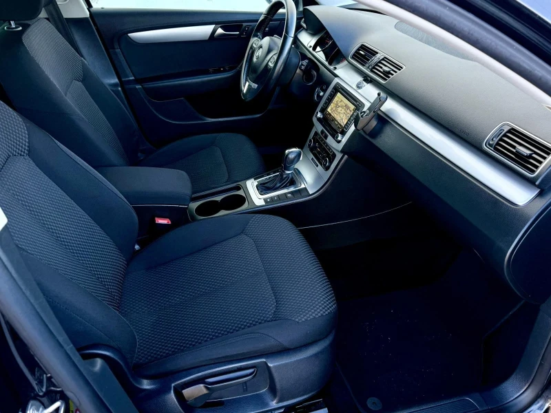 VW Passat, снимка 12 - Автомобили и джипове - 53527403