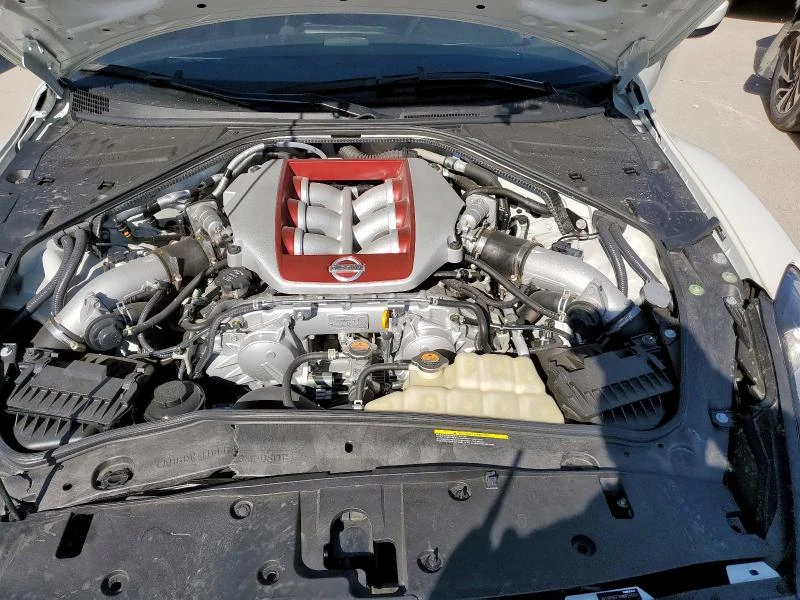 Nissan Gt-r PREMIUM, снимка 11 - Автомобили и джипове - 53140259