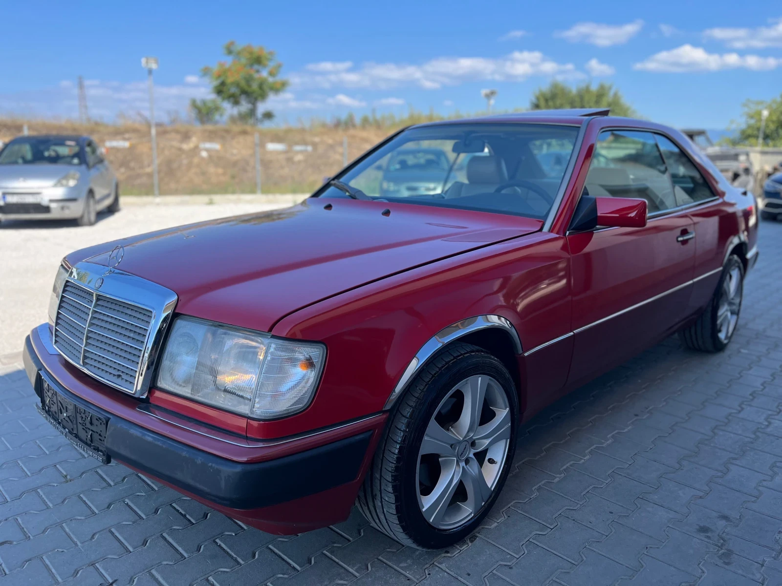 Mercedes-Benz 124 3.0* 300CE* Автоматик* Климатик* Топ* Като нов* , снимка 1