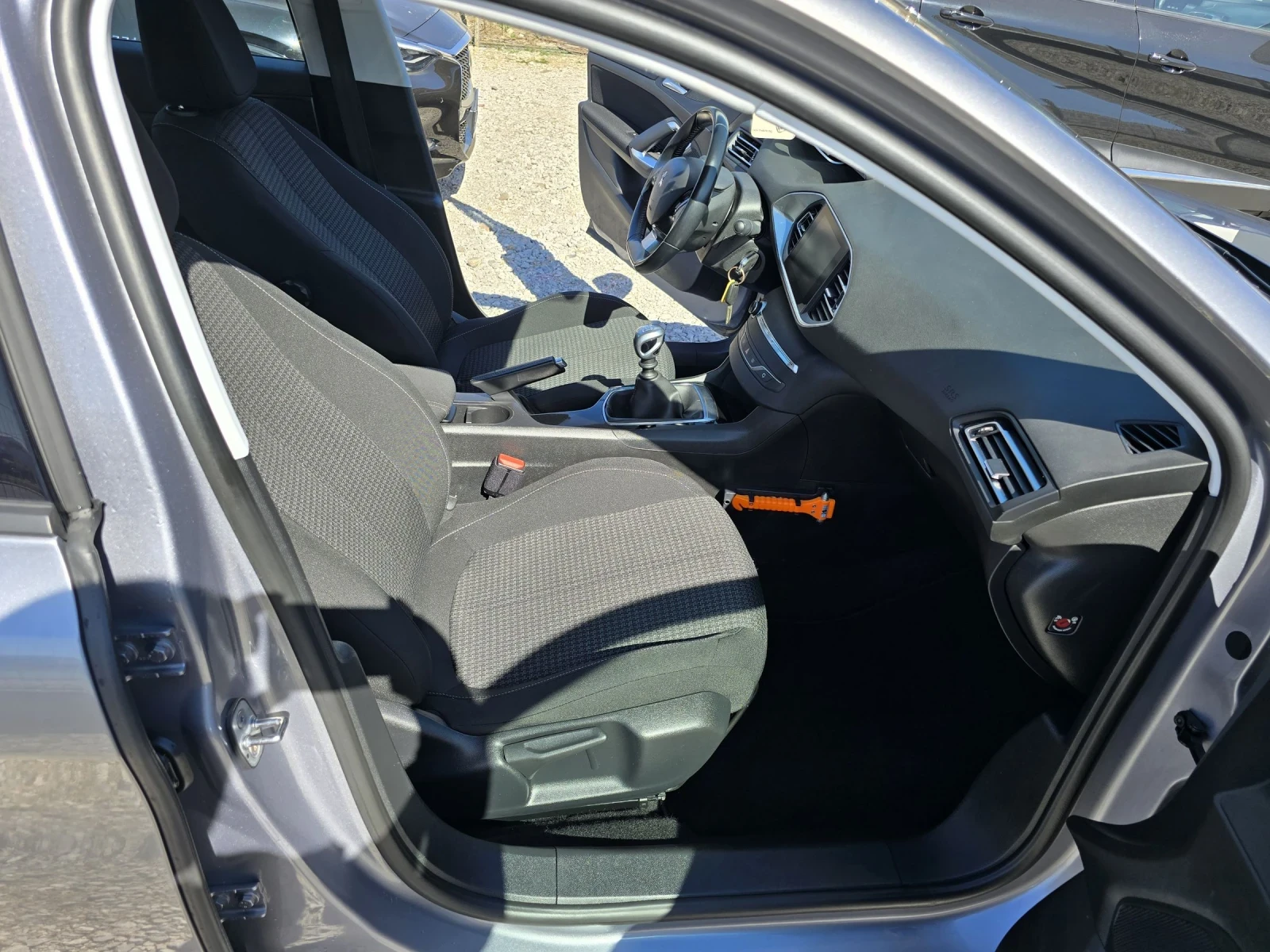 Peugeot 308 1.5 HDI | Mobile.bg — изображение 12