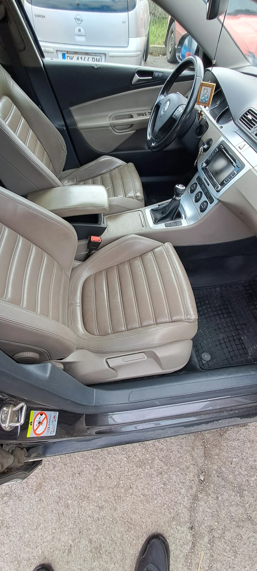 VW Passat 2.0 TDI 16V HIGHLINЕ , снимка 13 - Автомобили и джипове - 53831725