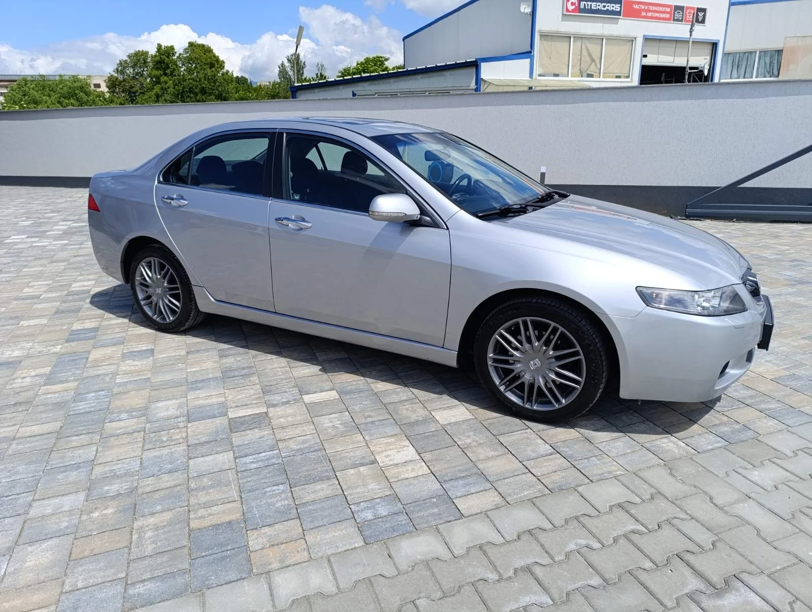 Honda Accord 2.4i-VTEC DOCH* Автоматик* НАВИ*  - изображение 4