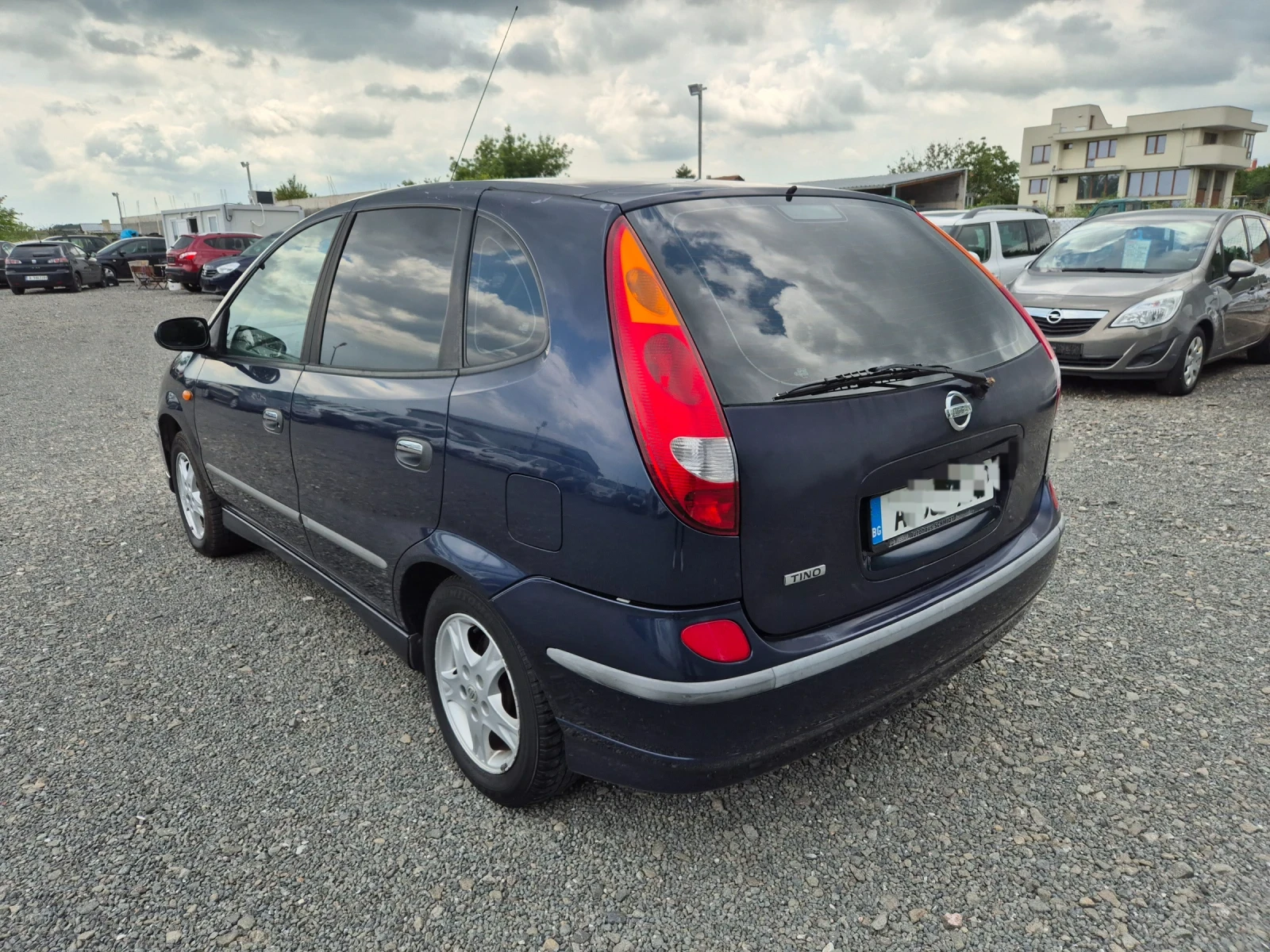 Nissan Almera tino  - изображение 4