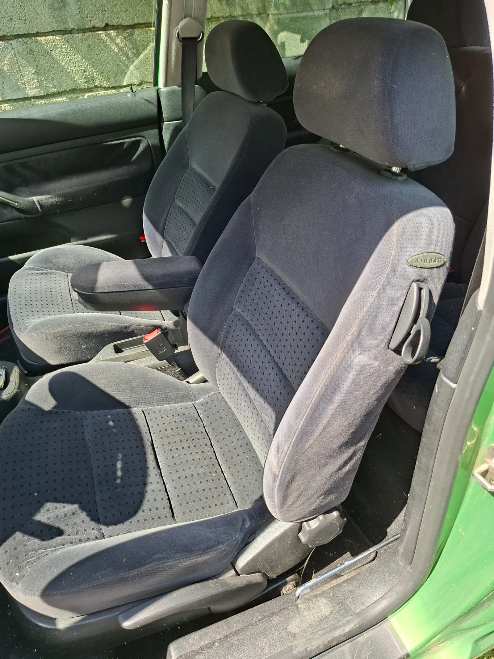 VW Golf 1.6i - изображение 5