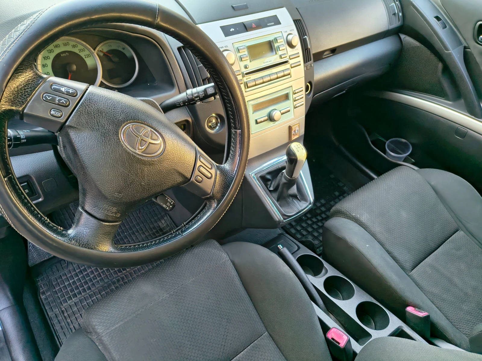 Toyota Corolla verso D4D - изображение 5