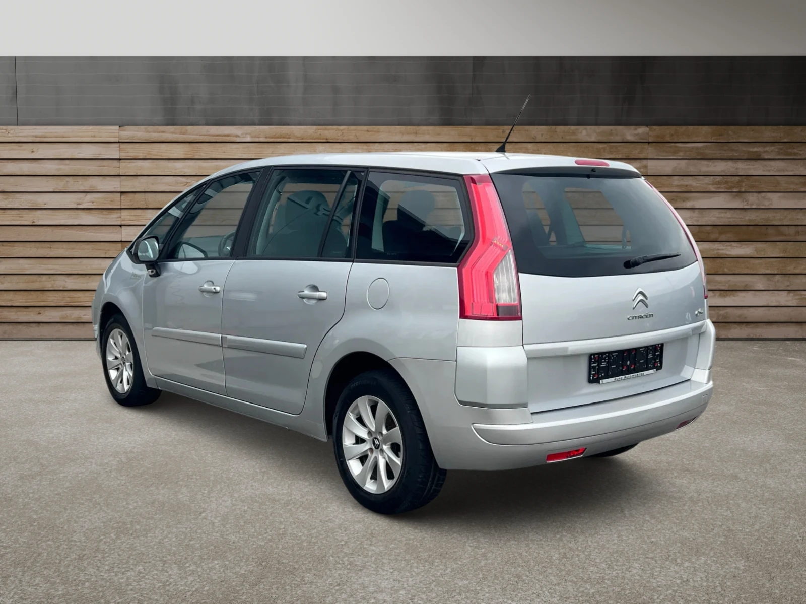 Citroen Grand C4 Picasso 1.6HDi ЕВРО 5 ПРОЧЕТИ ОПИСАНИЕТО - изображение 4