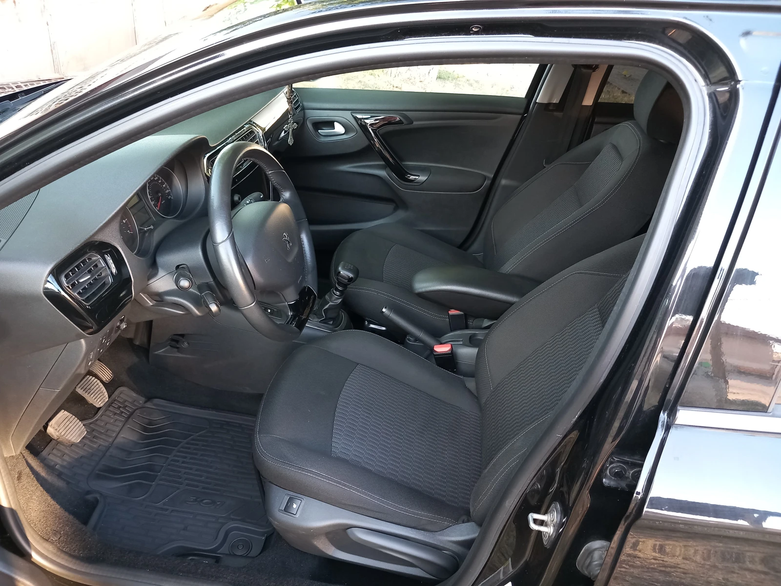 Peugeot 301, снимка 11 - Автомобили и джипове - 53935470