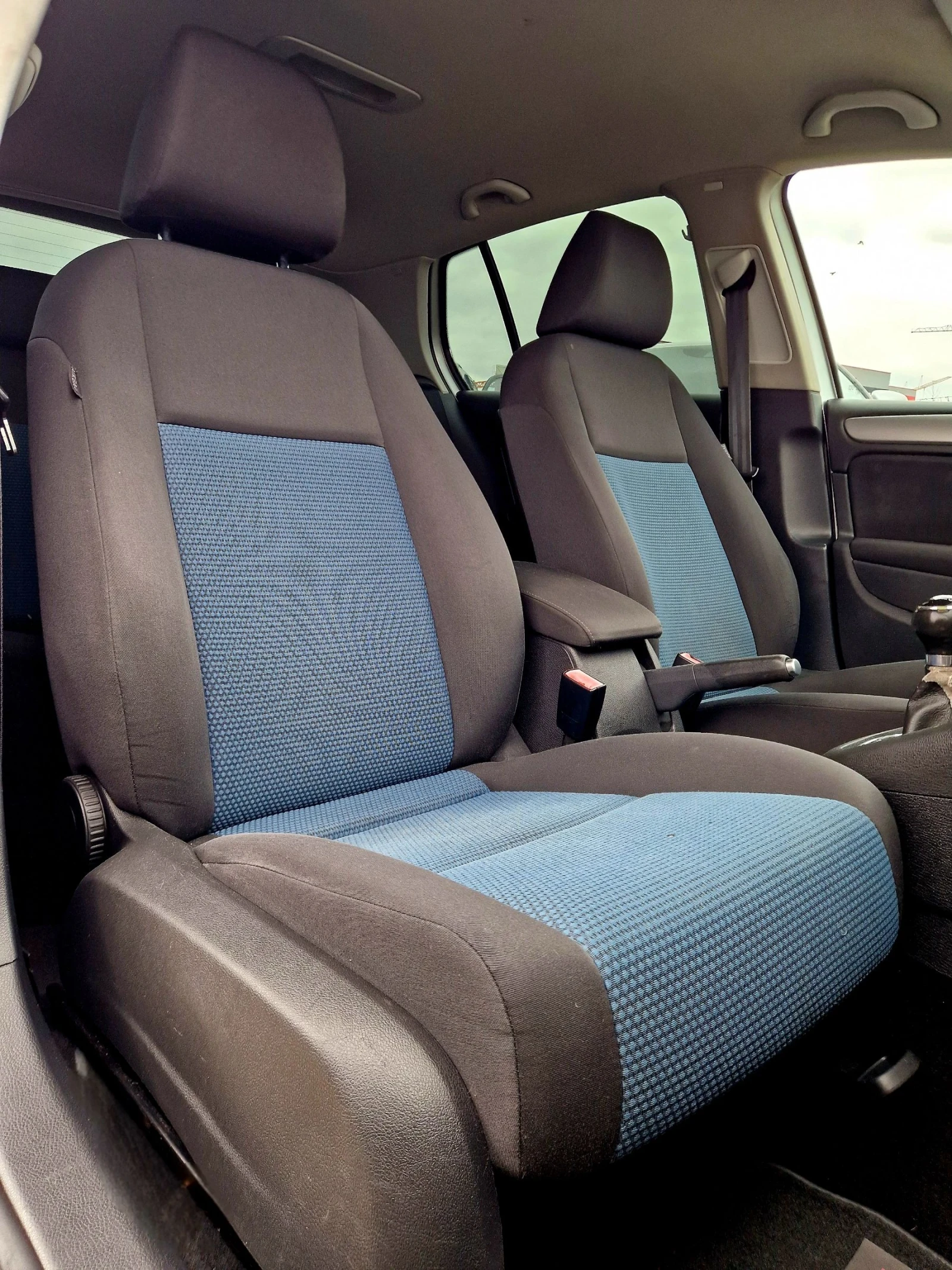 VW Golf 1.6 ТДИ 105кс / Андроид / Лизинг / Бартер , снимка 15 - Автомобили и джипове - 53944144