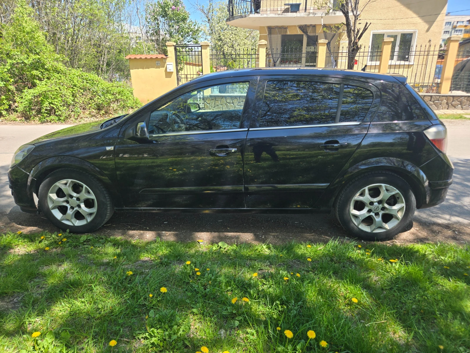 Opel Astra Фейслифт, снимка 6 - Автомобили и джипове - 54310412