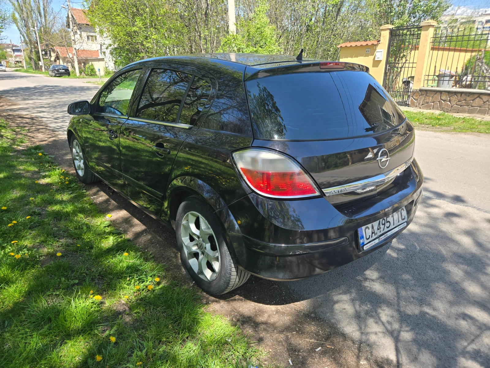 Opel Astra Фейслифт, снимка 7 - Автомобили и джипове - 54310412