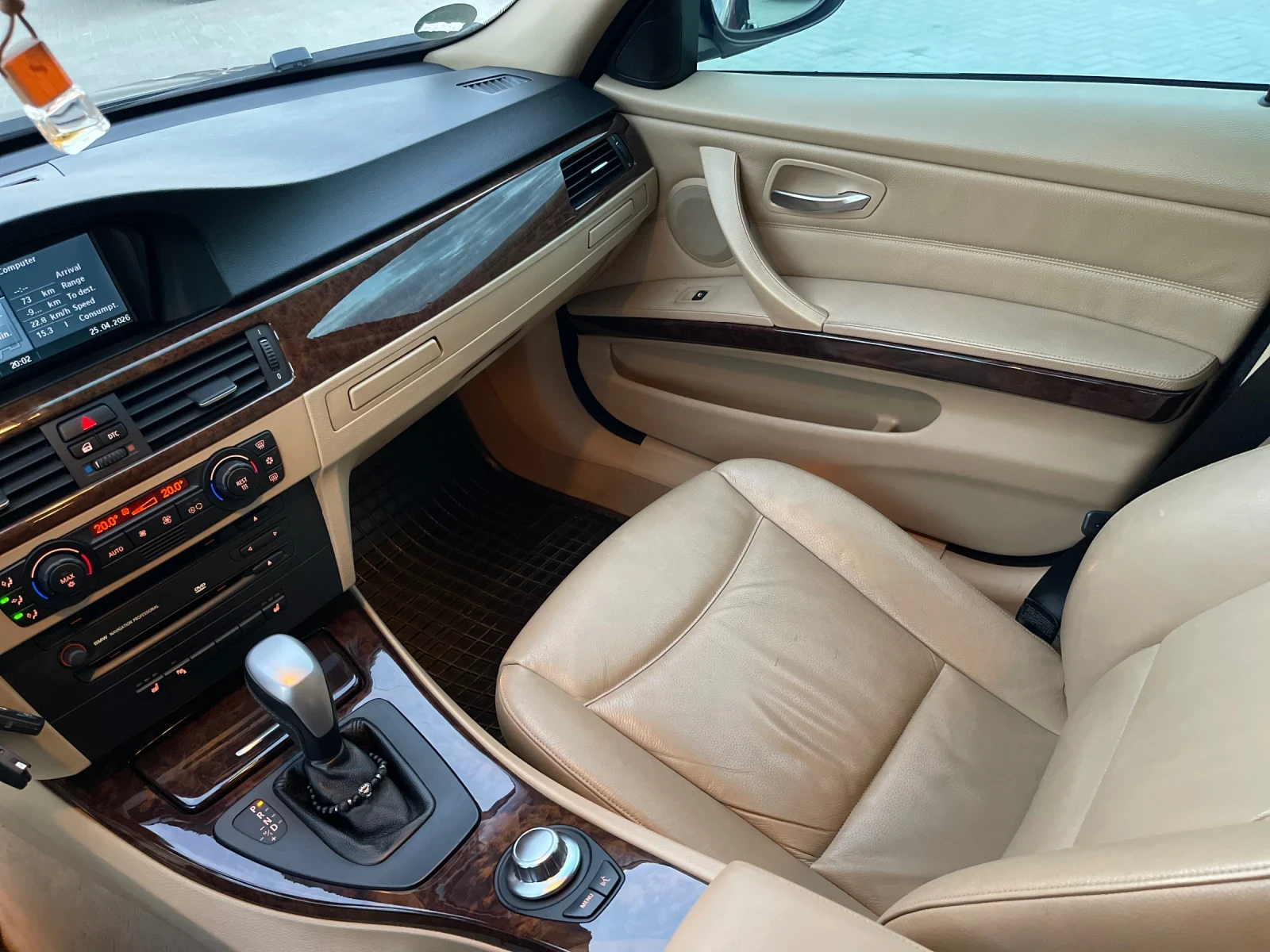 BMW 325 M-Pak . Автоматик, снимка 11 - Автомобили и джипове - 54318167