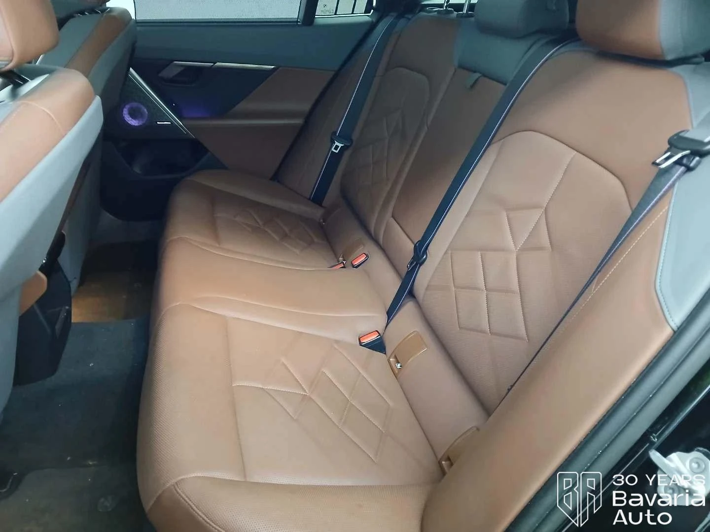 BMW 520 d xDrive Touring M Sport Paket Steptronic, снимка 8 - Автомобили и джипове - 54345287