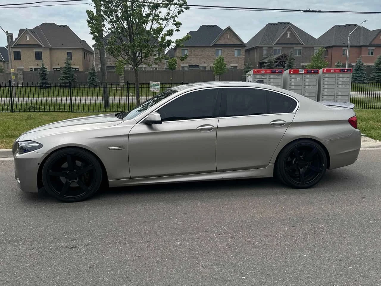 BMW 535 | HUD | 360 | CARFAX | ПОДГРЕВ | ГЕНЕРАЦИЯ | , снимка 2 - Автомобили и джипове - 54900771