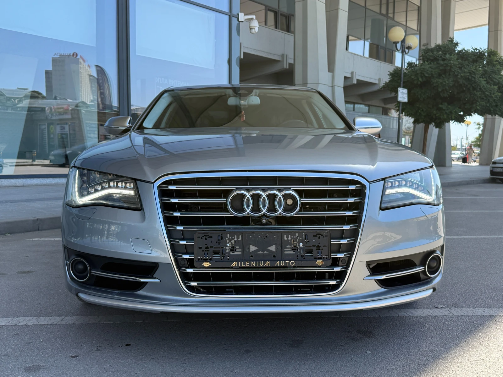 Audi S8 6 МЕСЕЦА ГАРАНЦИЯ/4.0i 520к.с. Швейцария, снимка 7 - Автомобили и джипове - 55118881