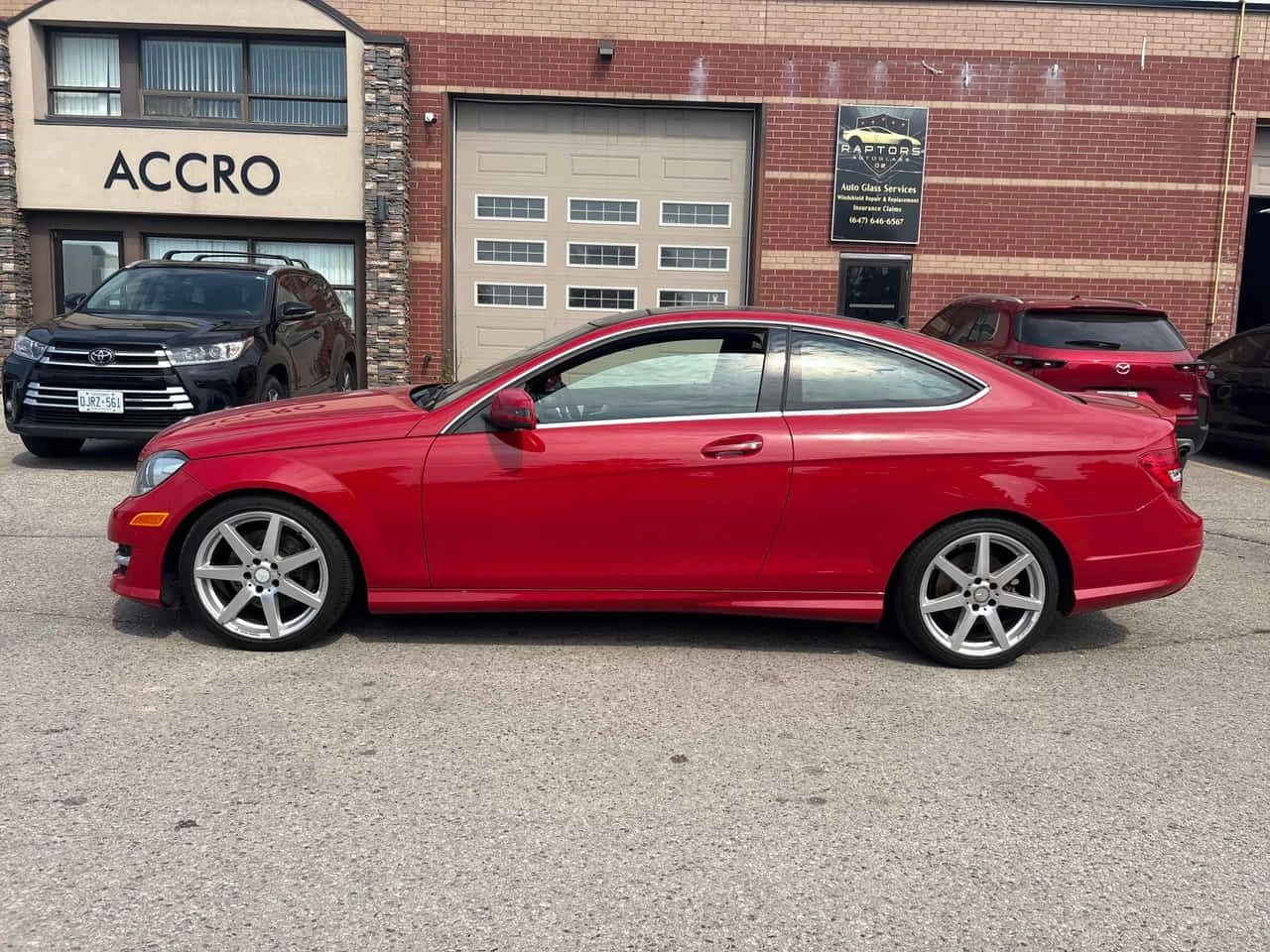 Mercedes-Benz C 350 * CARFAX * ЦЕНА ДО БГ, снимка 2 - Автомобили и джипове - 55291950