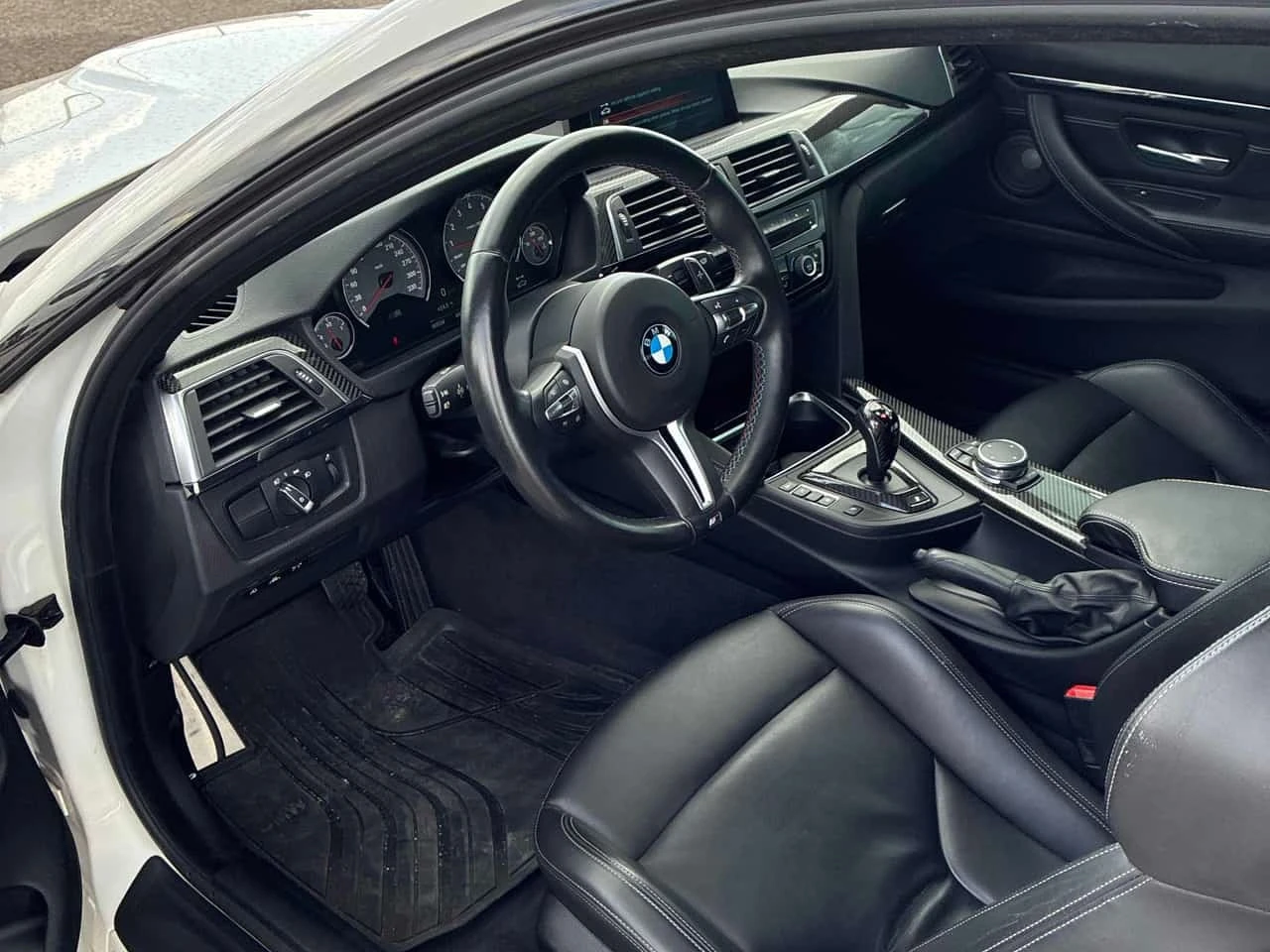 BMW M4 * 2dr Cpe * АВТОКРЕДИТ БЕЗ ПЪРВОНАЧАЛНА ВНОСКА* , снимка 5 - Автомобили и джипове - 55732316