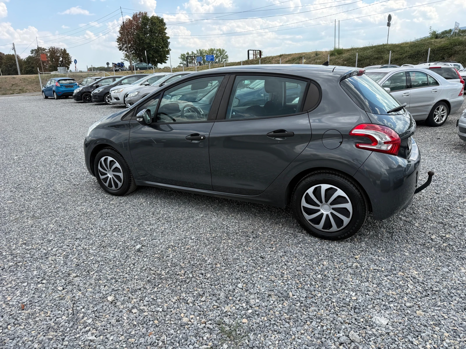 Peugeot 208 1.2 I EVRO5B, снимка 7 - Автомобили и джипове - 55841084