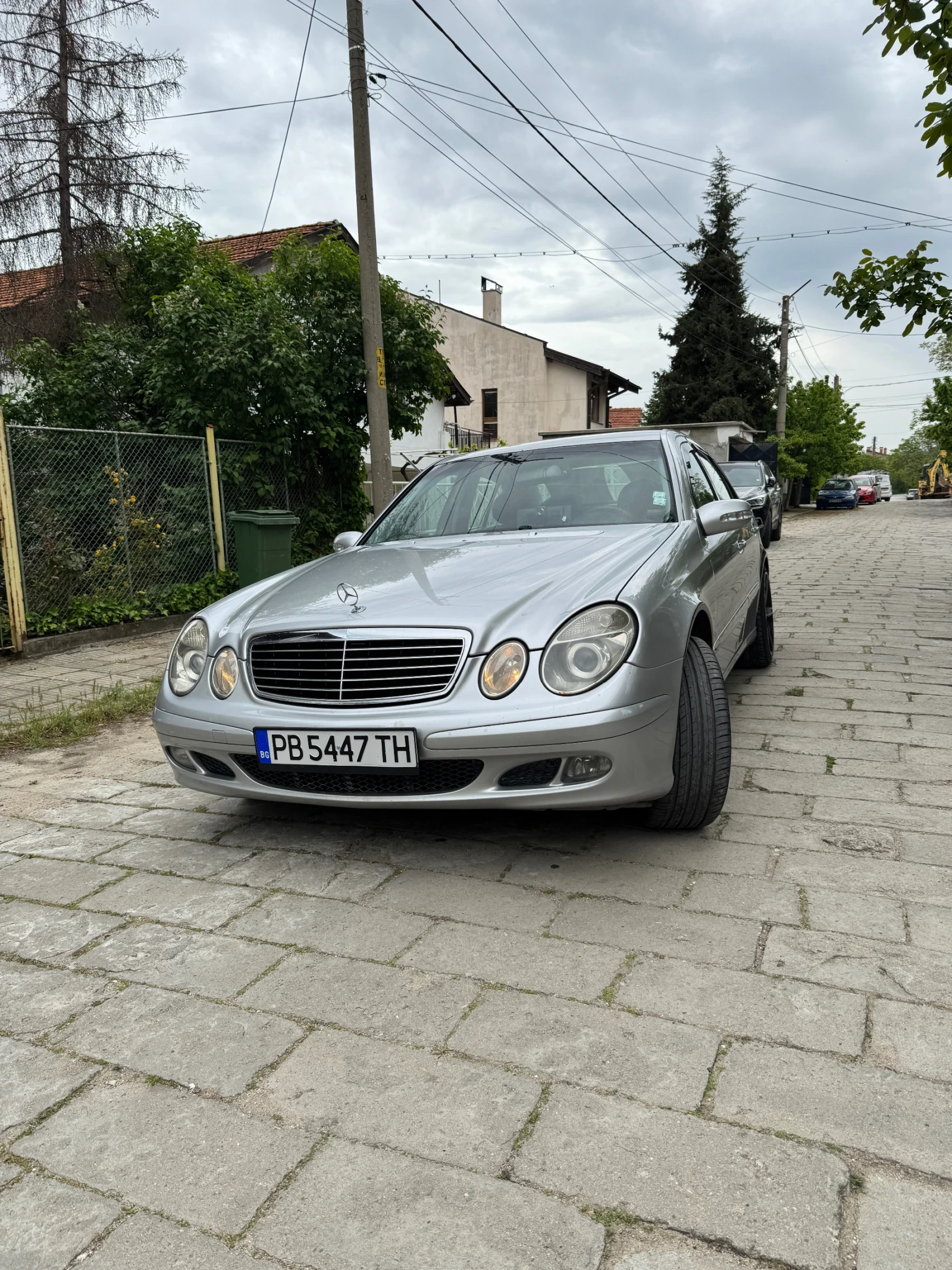Mercedes-Benz E 220 2.2 CDI, снимка 5 - Автомобили и джипове - 56226394