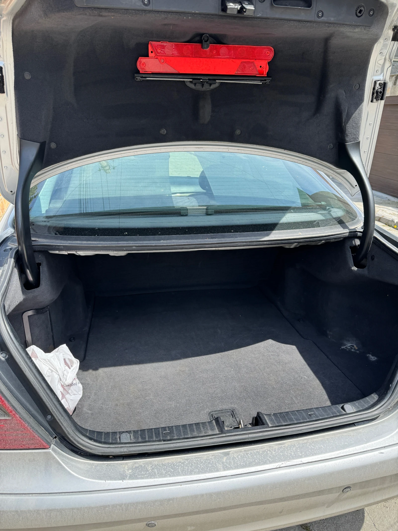 Mercedes-Benz E 220 2.2 CDI, снимка 13 - Автомобили и джипове - 56226394