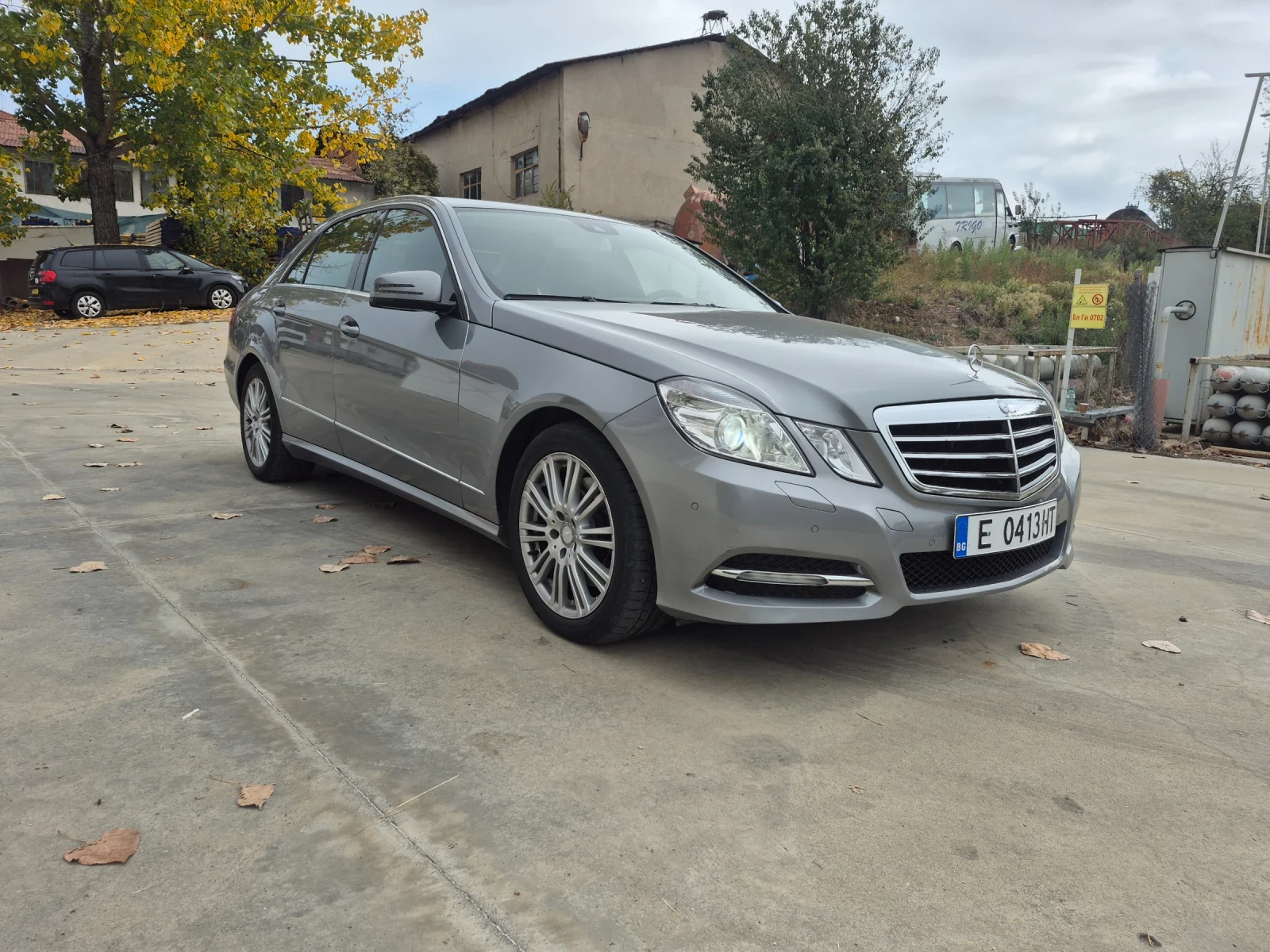 Mercedes-Benz E 350, снимка 2 - Автомобили и джипове - 56653267