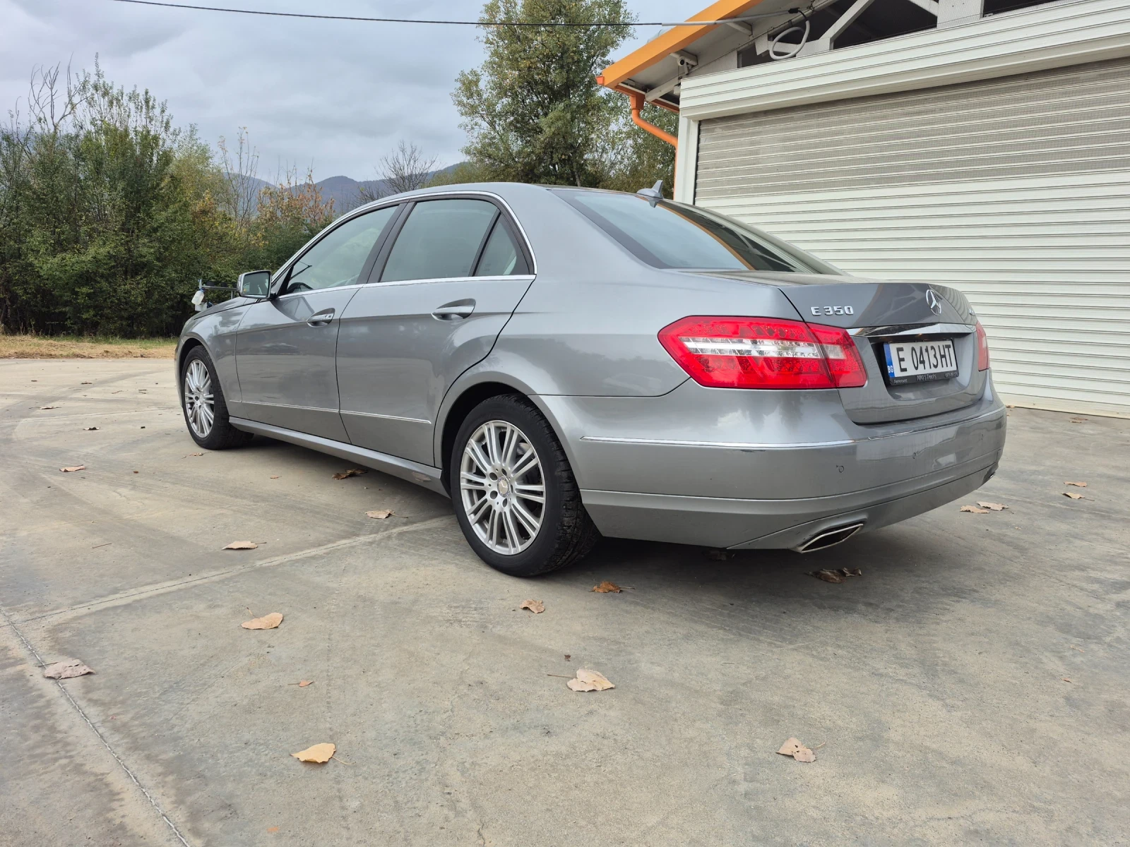 Mercedes-Benz E 350, снимка 3 - Автомобили и джипове - 56653267