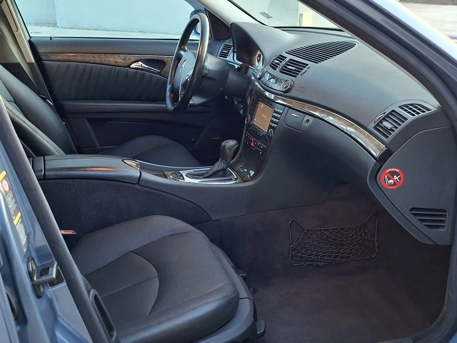 Mercedes-Benz E 320 цди-редови, снимка 8 - Автомобили и джипове - 56744262