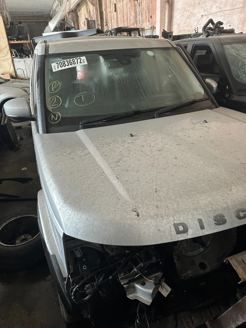 Land Rover Discovery 4, снимка 2 - Автомобили и джипове - 44568571