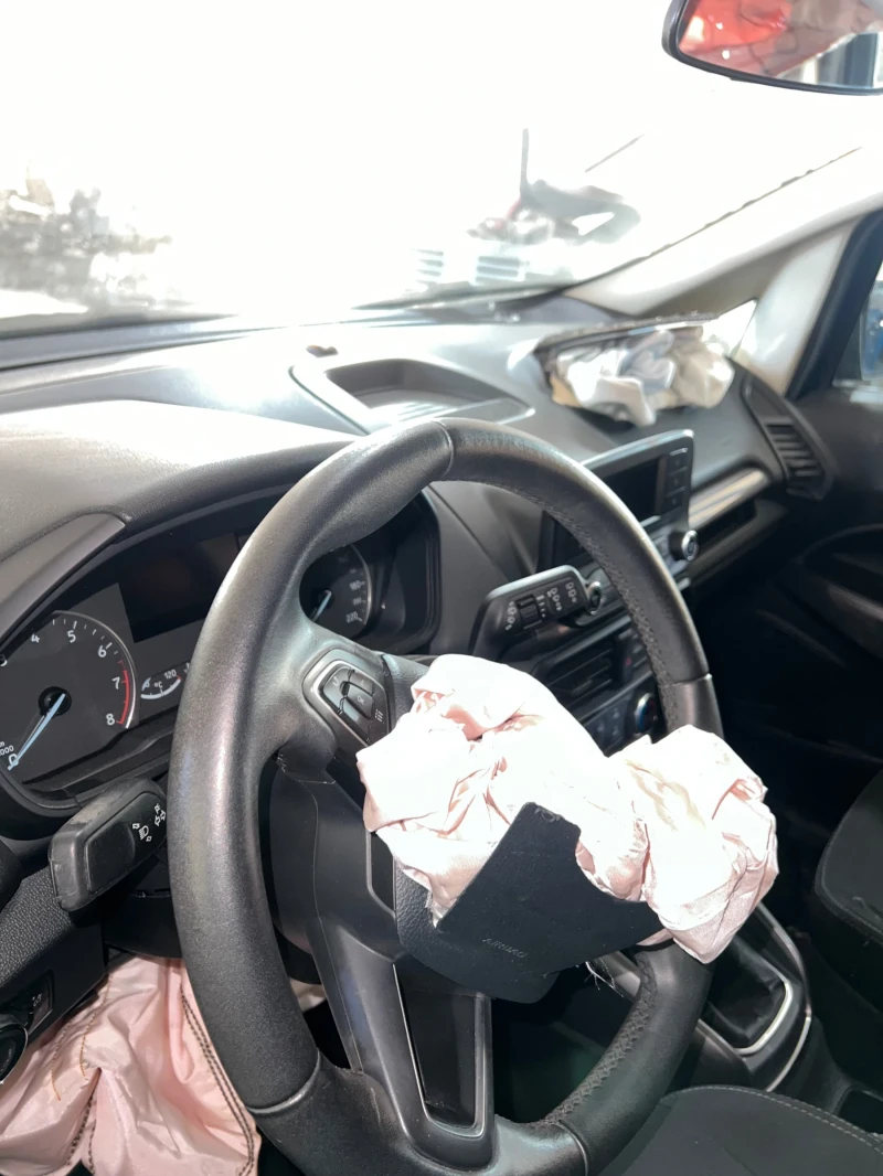 Ford EcoSport 1.0ecoboost, снимка 6 - Автомобили и джипове - 47581251