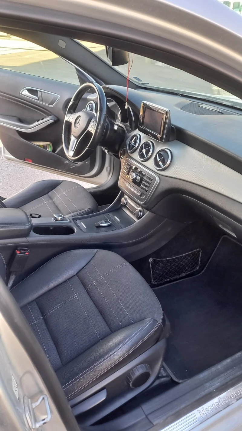 Mercedes-Benz GLA 200 CDI, снимка 10 - Автомобили и джипове - 49099811