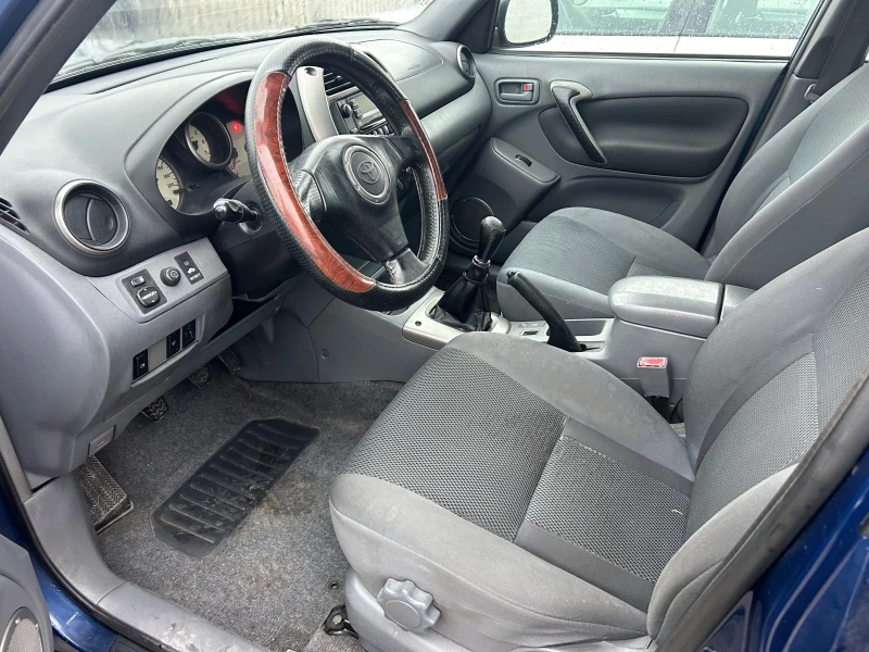 Toyota Rav4 2.0д 4/4 , снимка 8 - Автомобили и джипове - 49154806