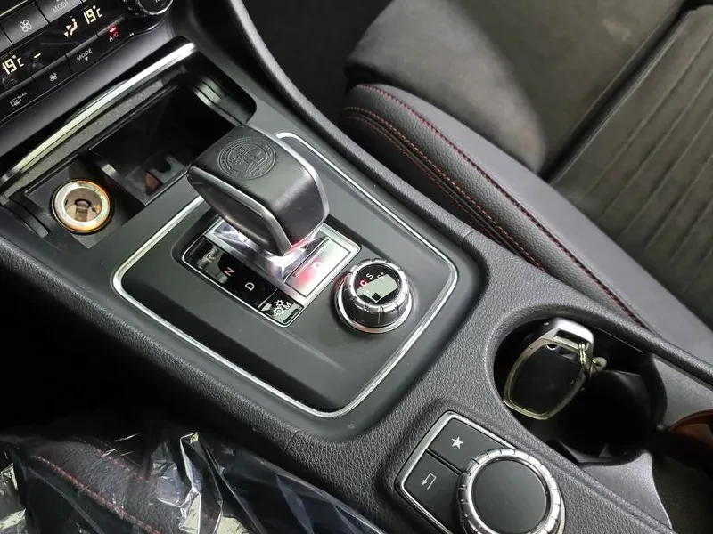 Mercedes-Benz GLA 45 AMG 4Matic, снимка 9 - Автомобили и джипове - 56225505