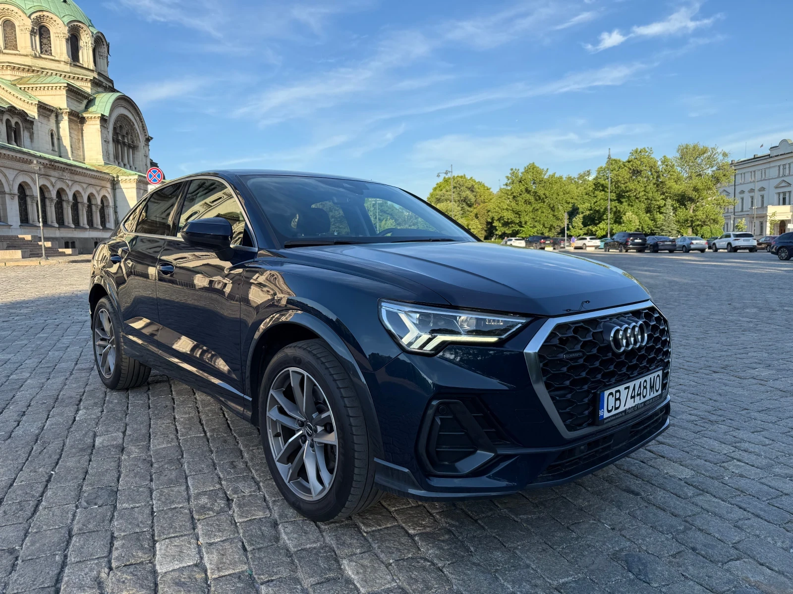Audi Q3 Sportback 40TDI* S-line* Quattro* Kamera - изображение 2