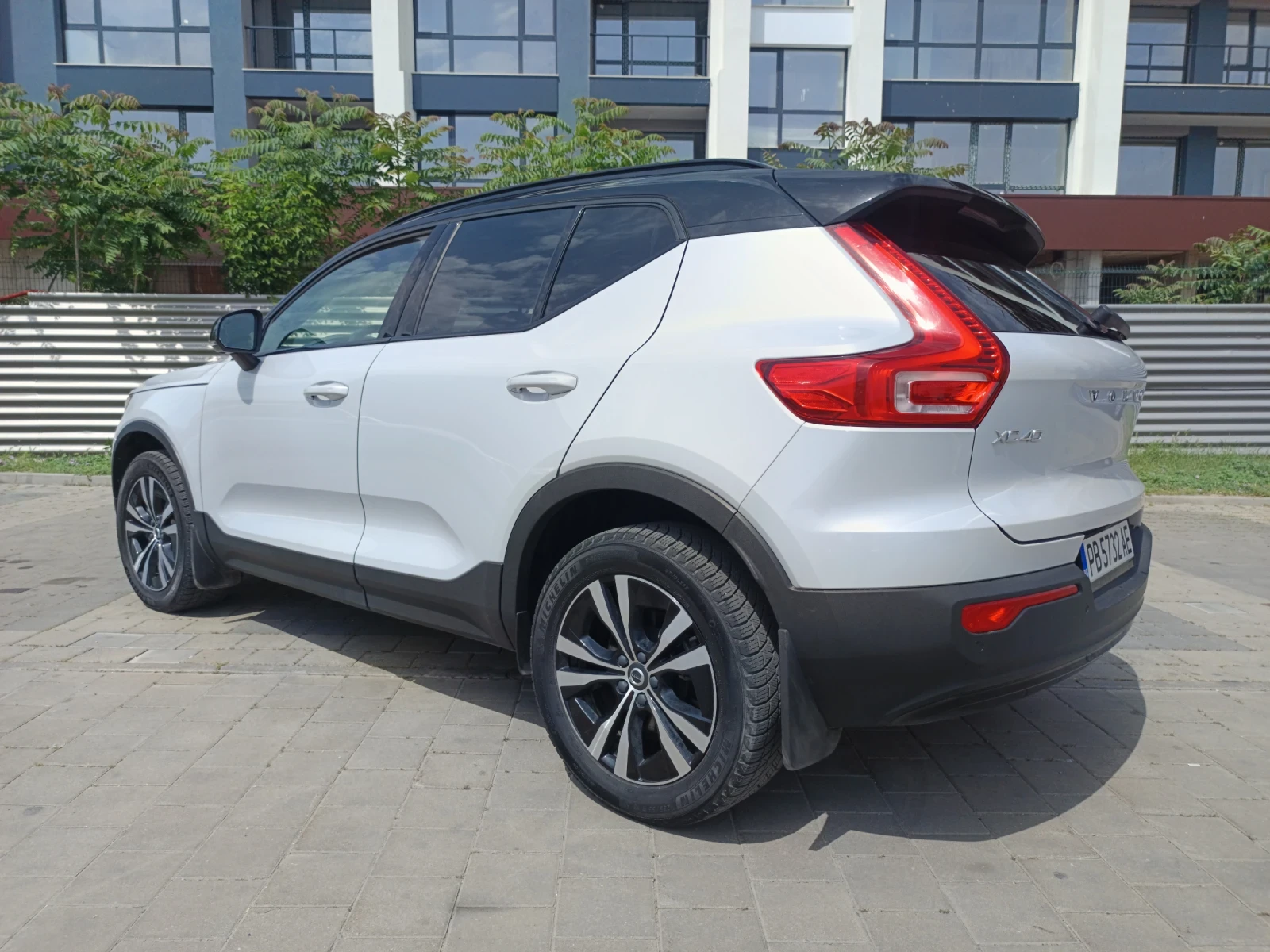 Volvo XC40 2.0 T5 AWD - изображение 3