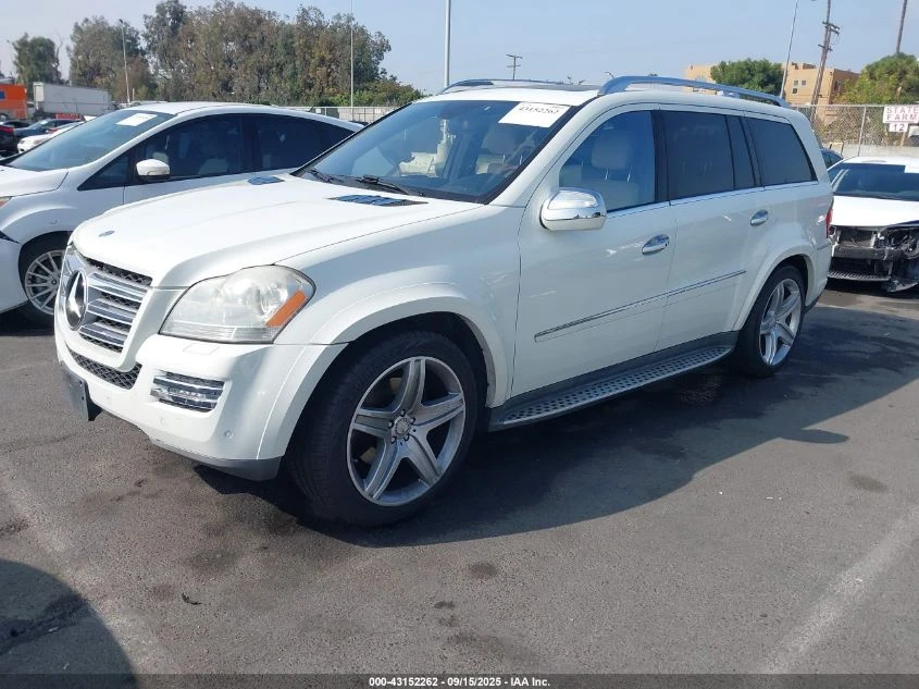 Mercedes-Benz GL 500 2010 MERCEDES-BENZ GL 550 4MATIC - изображение 3