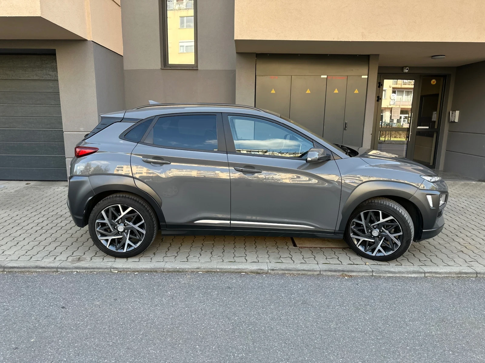 Hyundai Kona  - изображение 7