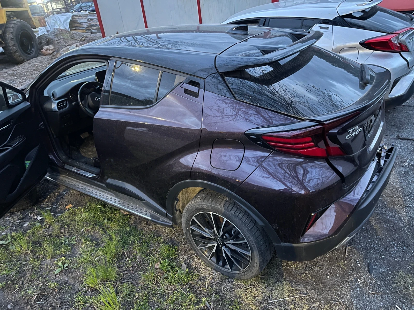 Toyota C-HR Hybrid 2.0 �� 150 ���� - �� ����� ��� ����  | Mobile.bg � ����������� 3