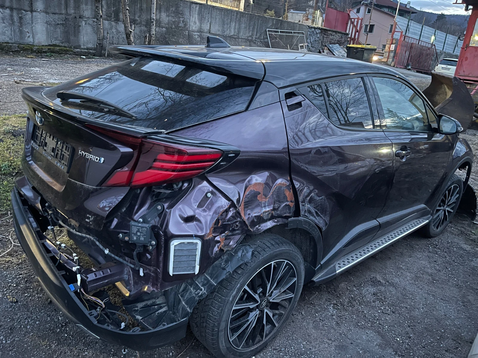 Toyota C-HR Hybrid 2.0 �� 150 ���� - �� ����� ��� ����  | Mobile.bg � ����������� 5