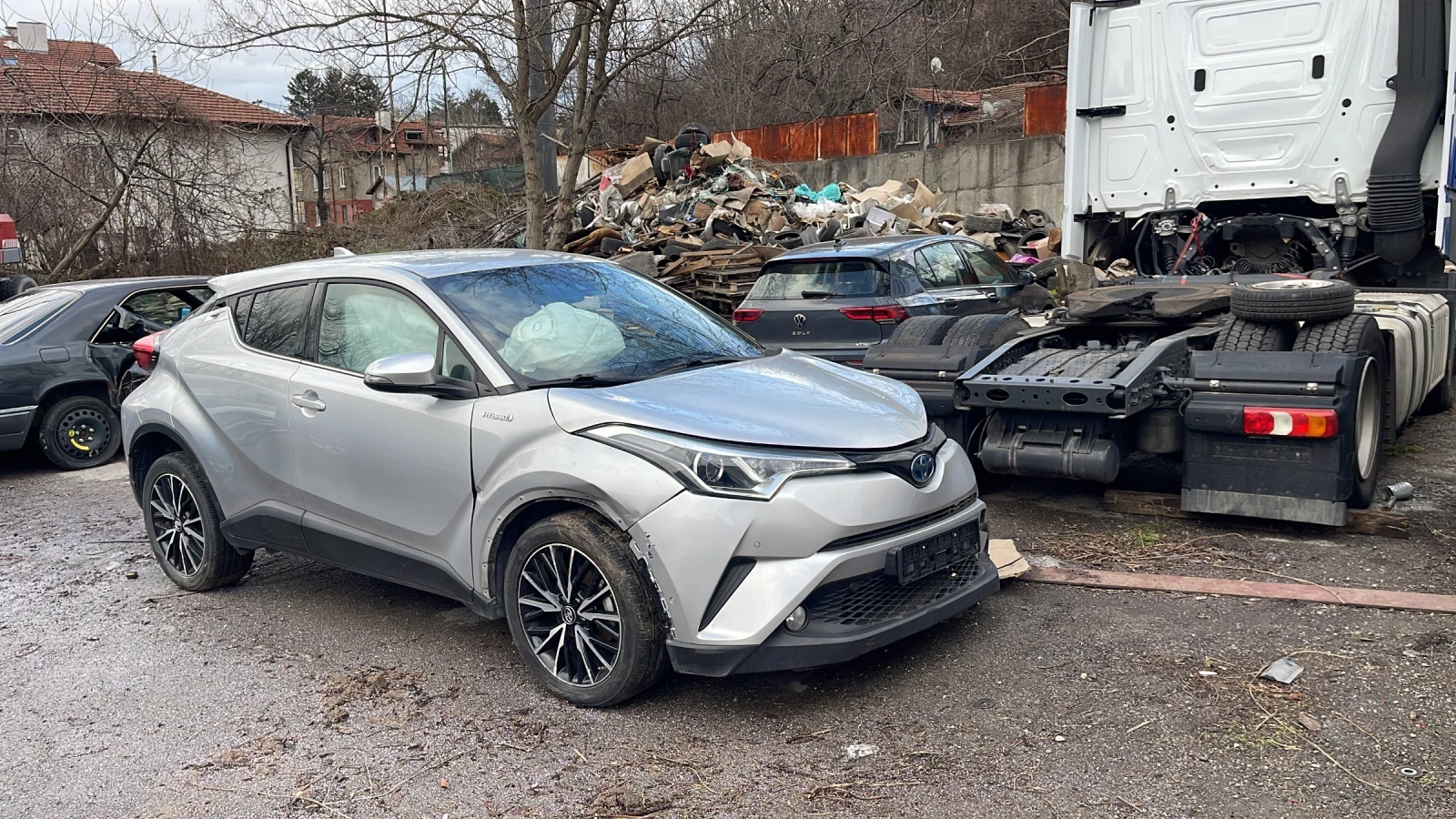 Toyota C-HR Hybrid 2.0 �� 150 ���� - �� ����� ��� ����  | Mobile.bg � ����������� 1