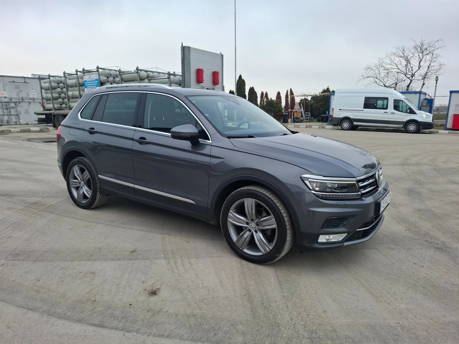 VW Tiguan 2.0TDI Дигитал 4х4 Navi - изображение 2