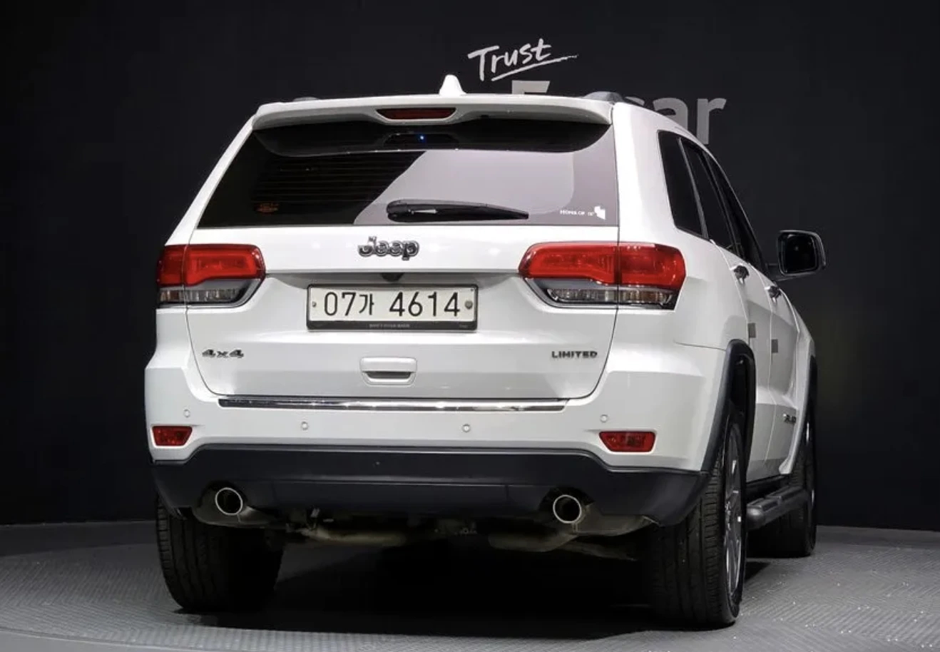 Jeep Grand cherokee LIMITED* 3.6* V6* 8ZF* ПОДГРЕВ* ОБДУХВАНЕ* КАМЕРА*, снимка 4 - Автомобили и джипове - 53934348