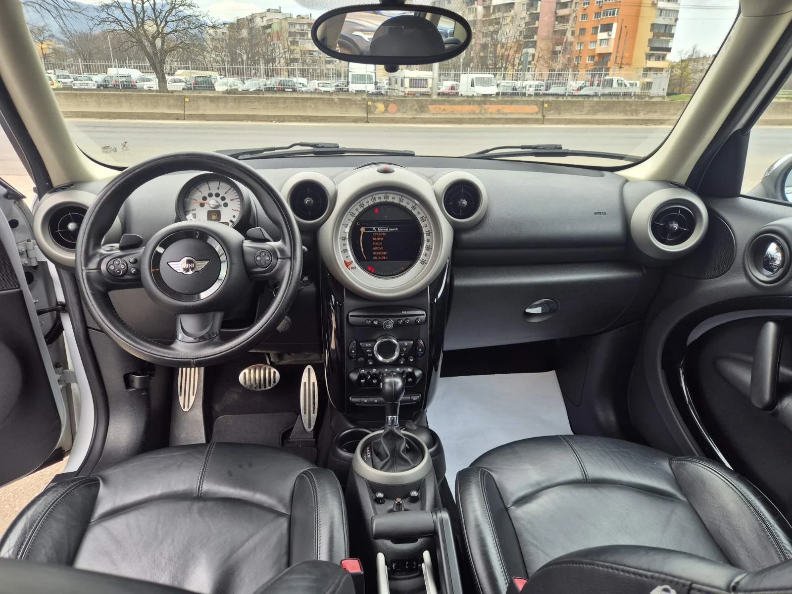 Mini Countryman SD ALL4, снимка 9 - Автомобили и джипове - 53959048