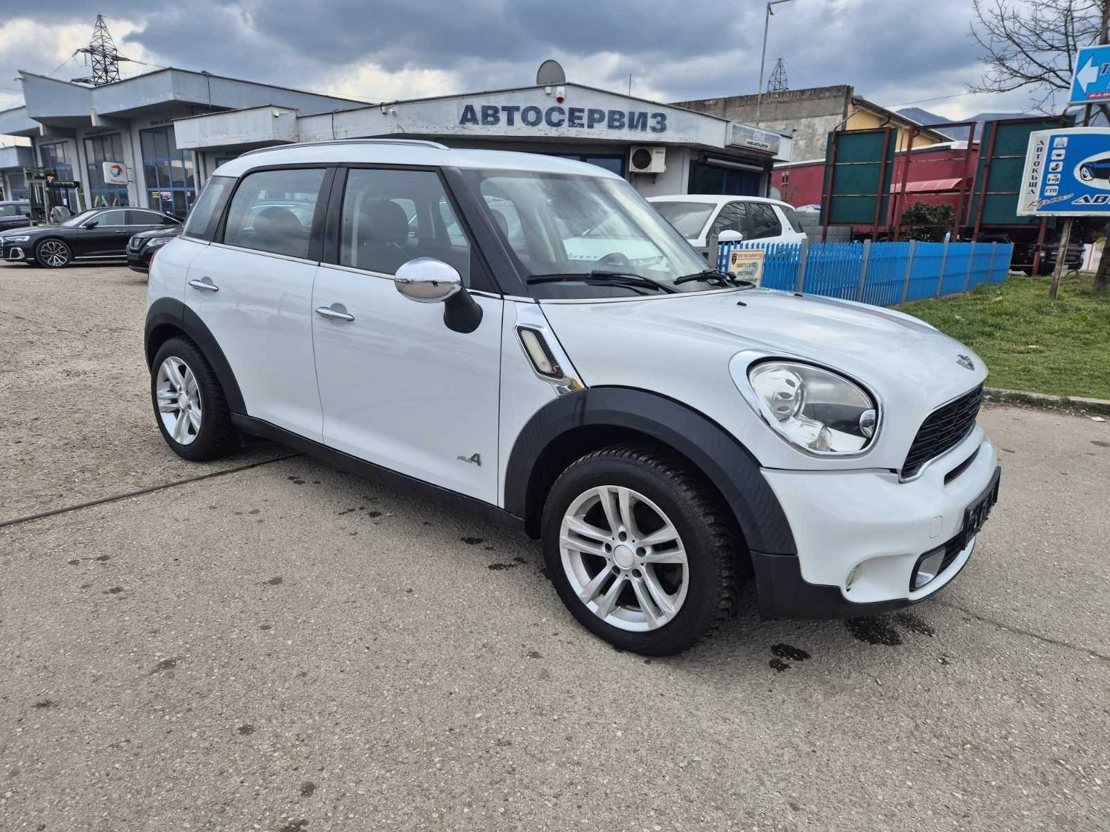Mini Countryman SD ALL4, снимка 3 - Автомобили и джипове - 53959048