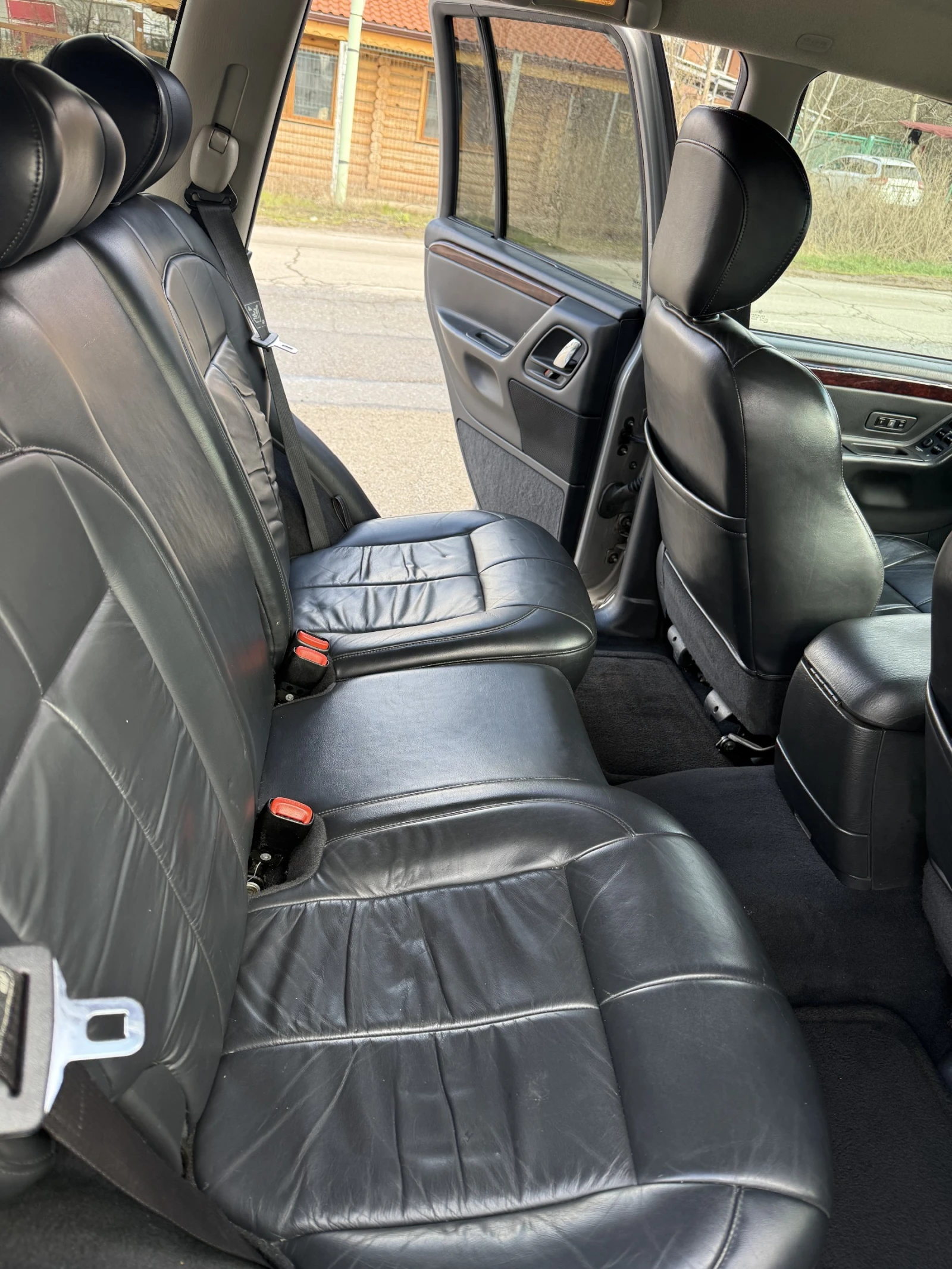 Jeep Grand cherokee 4.7 Limited LPG, снимка 14 - Автомобили и джипове - 54037932